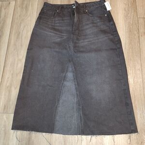 Old Navy Black Denim skirt  size 16